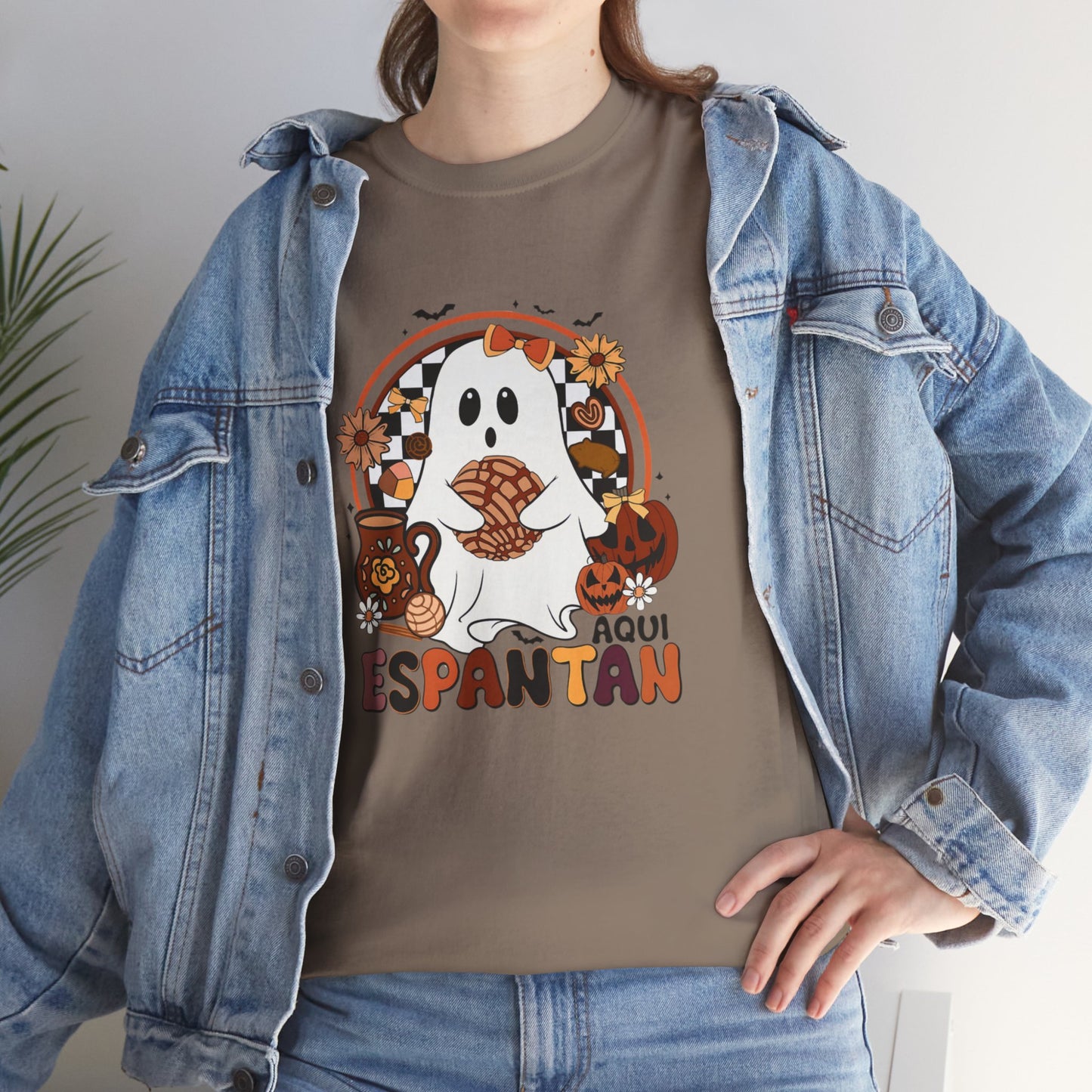 T-Shirt Aquí Espantan Hispanic Ghost Unisex Tee