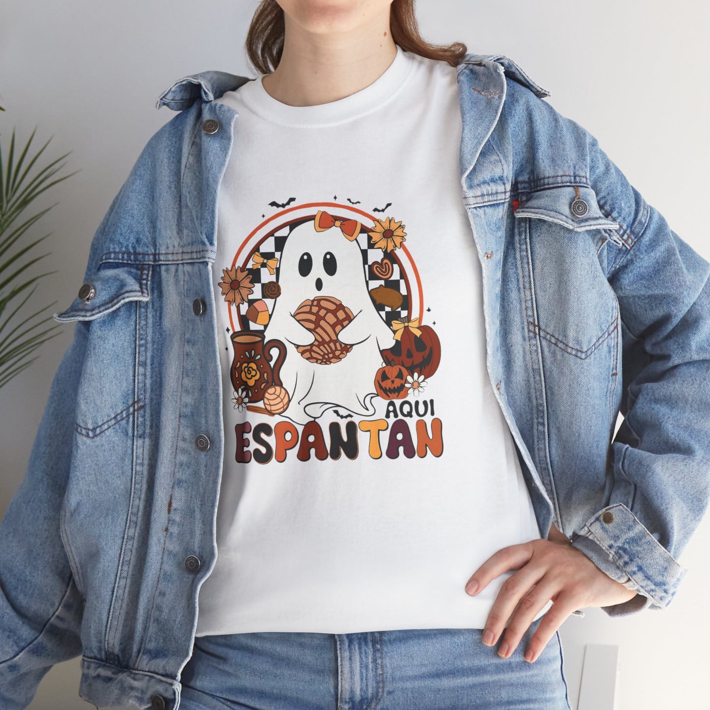 T-Shirt Aquí Espantan Hispanic Ghost Unisex Tee